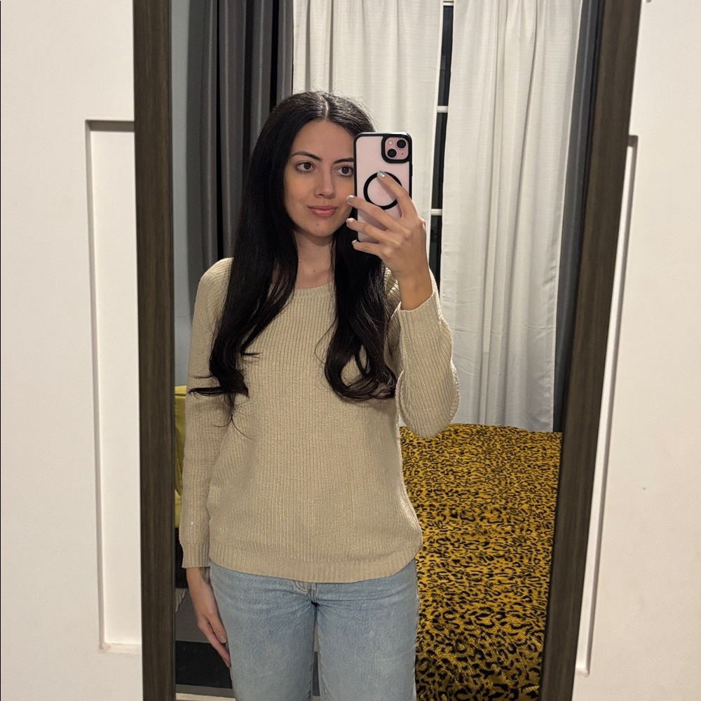 NEW Sweater💛🌼 - Picture 5 of 6